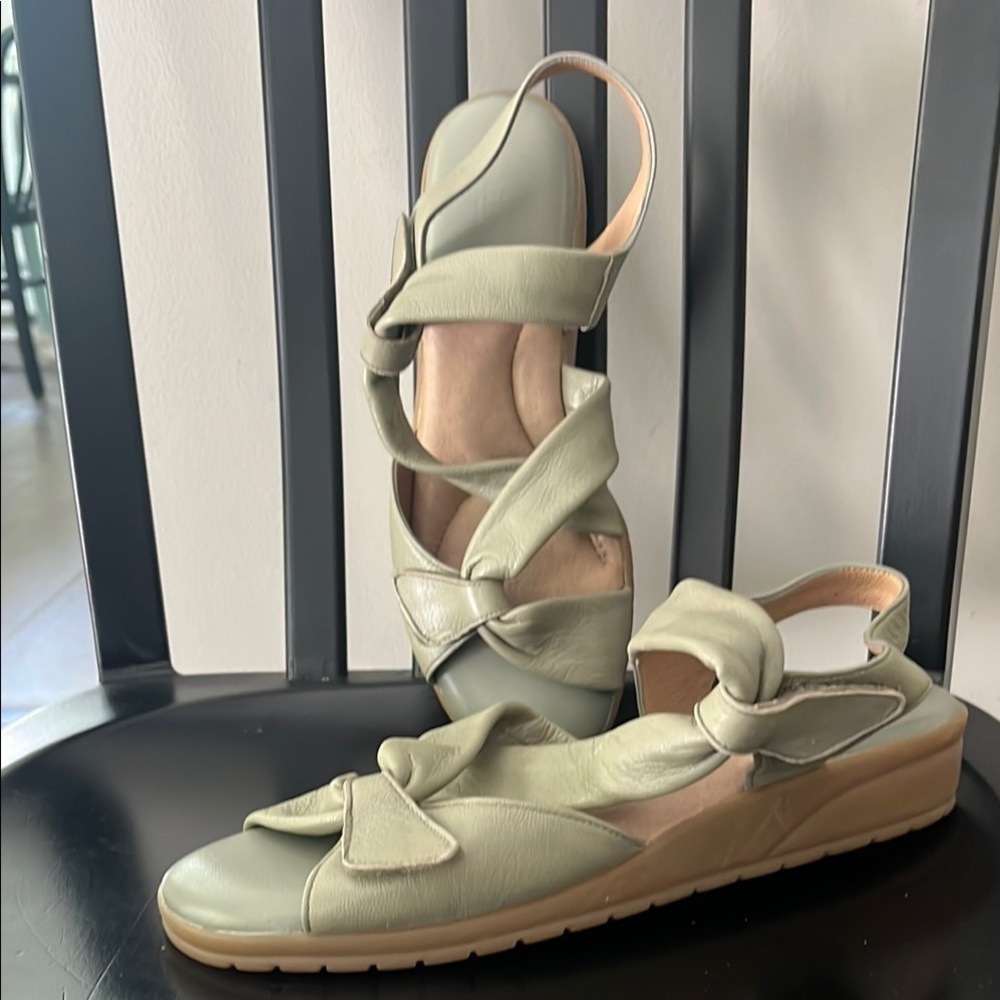 BeautiFeel Mint Green Leather Sandals w/ Adjustable Straps and Cushioned Footbed - Picture 3 of 9